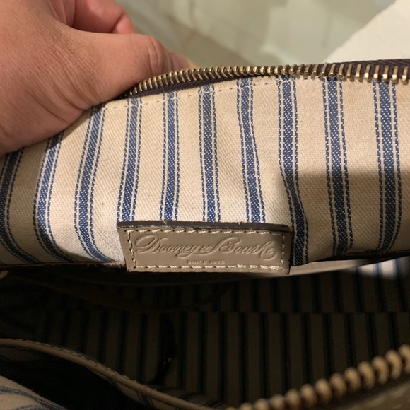 🚫⚠️ SOLD ⚠️🚫 Dooney & Bourke Purse & Wallet - Picture 4 of 7